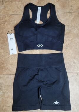 ALO Yoga Sz L Racerback Sport Bra Biker Shorts Black Athletic Activewear Gym Set
